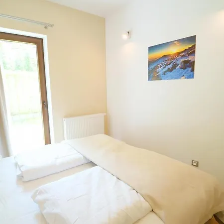 Apartament Every Sky Pusta 8 Z Ogródkiem